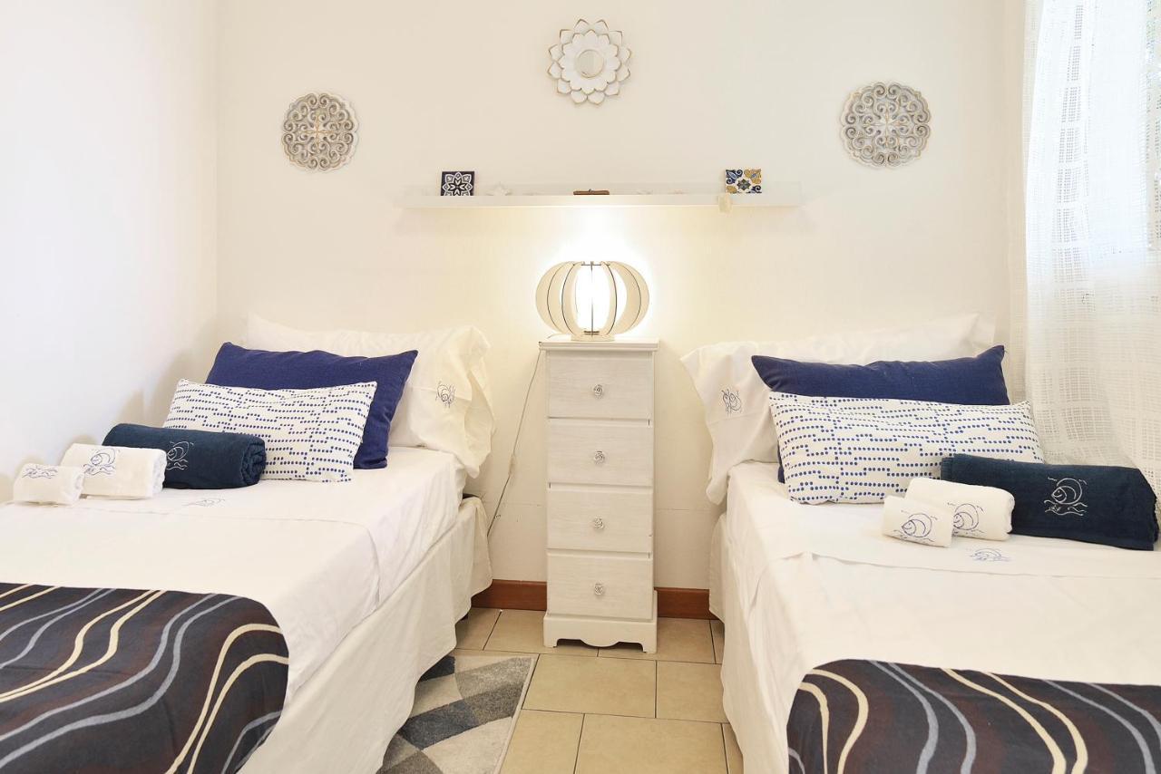 Appartamento CASA SULLA SPIAGGIA con ACCESSO E SPIAGGIA PRIVATA Santa Maria del Focallo Esterno foto