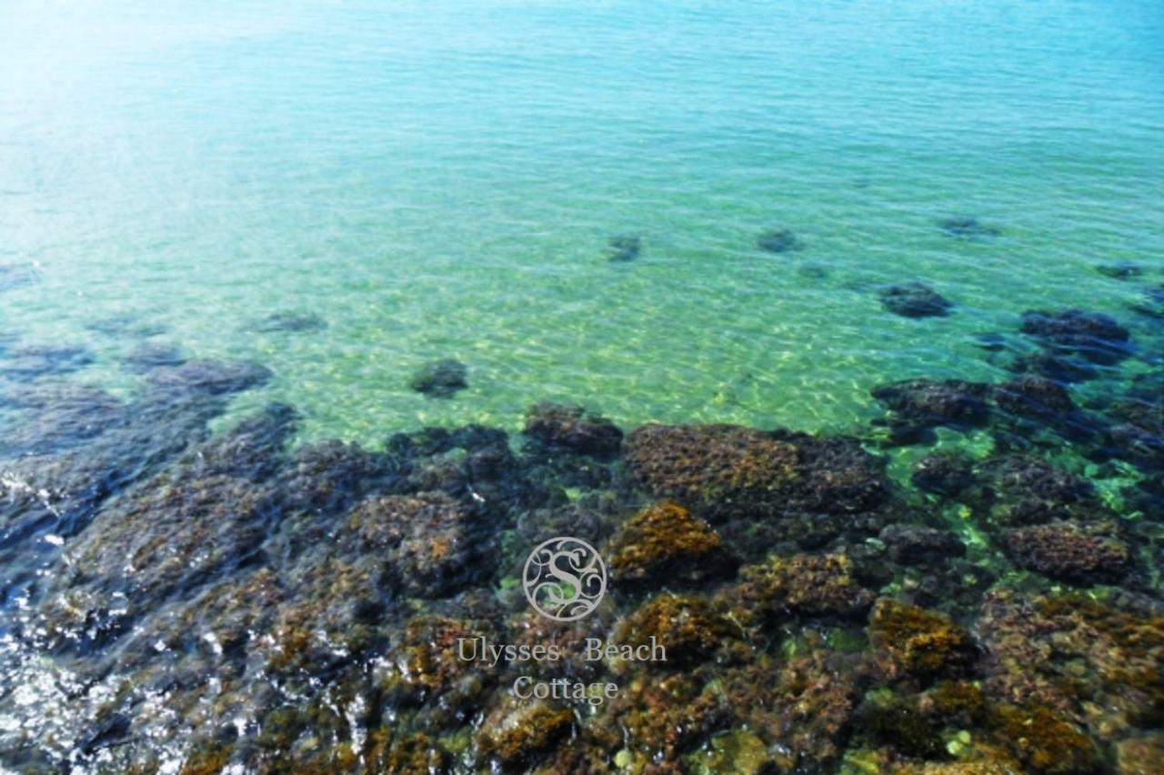 Appartamento CASA SULLA SPIAGGIA con ACCESSO E SPIAGGIA PRIVATA Santa Maria del Focallo Esterno foto
